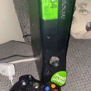 Xbox 360 console with ncca 13 and controller charger